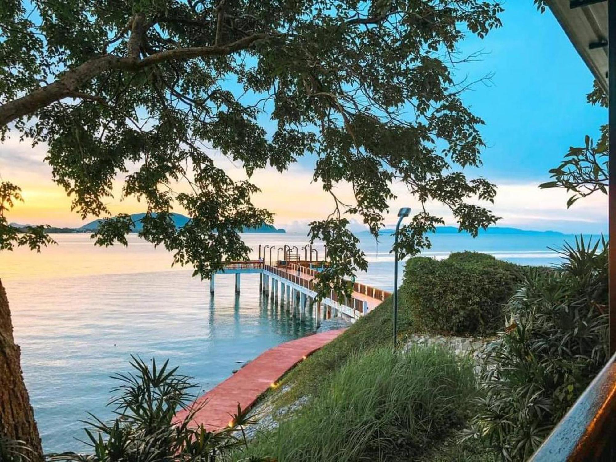 Racha Kiri Resort & Spa, Khanom Exterior foto